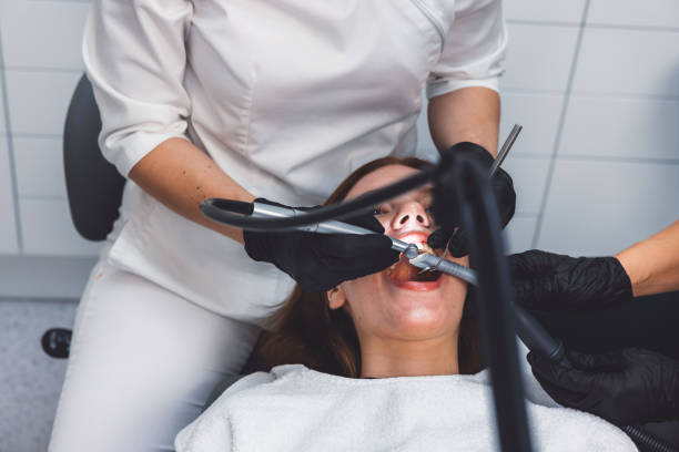 Best Emergency Tooth Extraction in Home Garden, CA